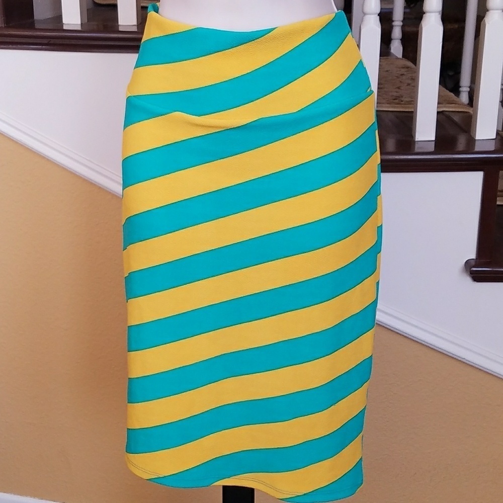 NWOT LulaRoe pencil skirt teal blue/yellow sz Sm